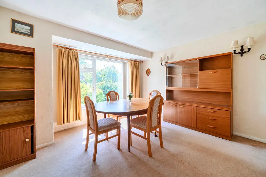 Whaddon Way, Bletchley, Milton Keynes, Buckinghamshire, MK3 7DT, photo 3