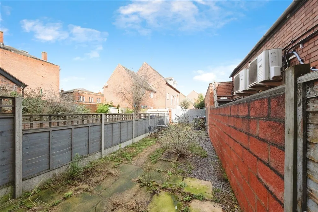 Station Street, BURTON-ON-TRENT, photo 9
