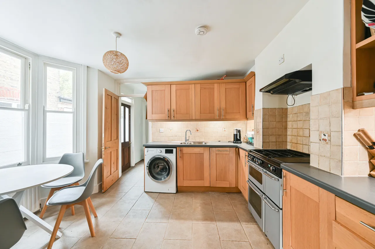 London, SW19, photo 15