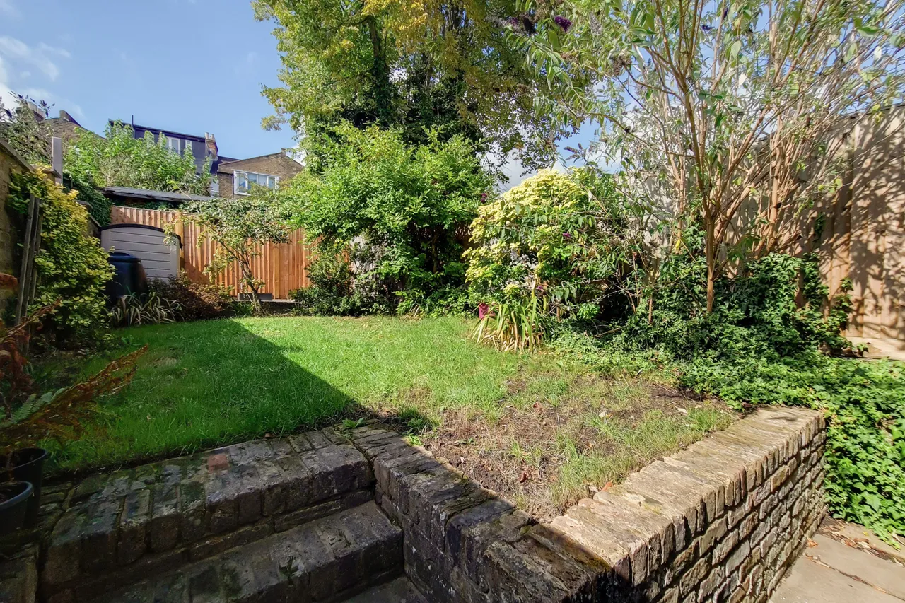 London, SW19, photo 11