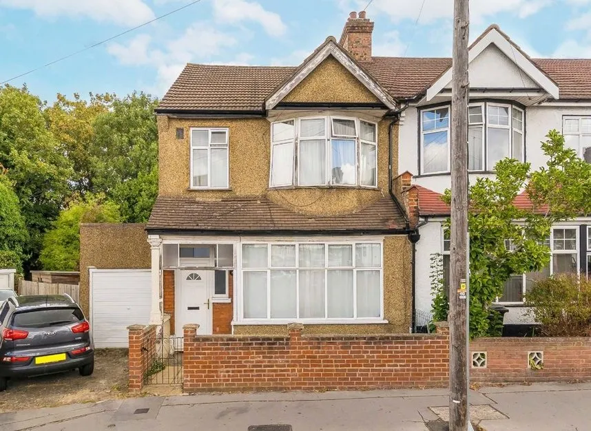 4 bed house for sale — Bishops Park Road, Streatham, SW16