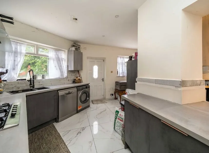 Bishops Park Road, Streatham, SW16, photo 4