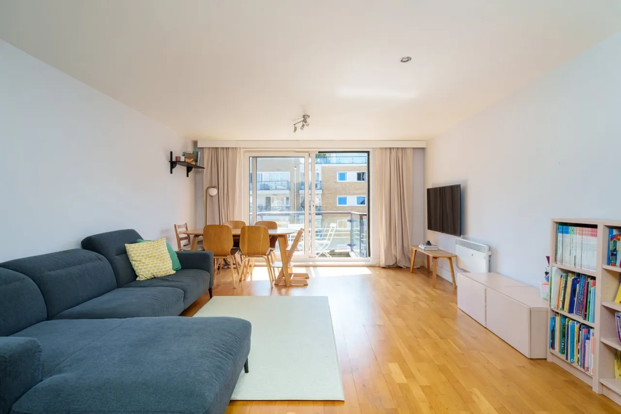 Smugglers Way, London, SW18, photo 2