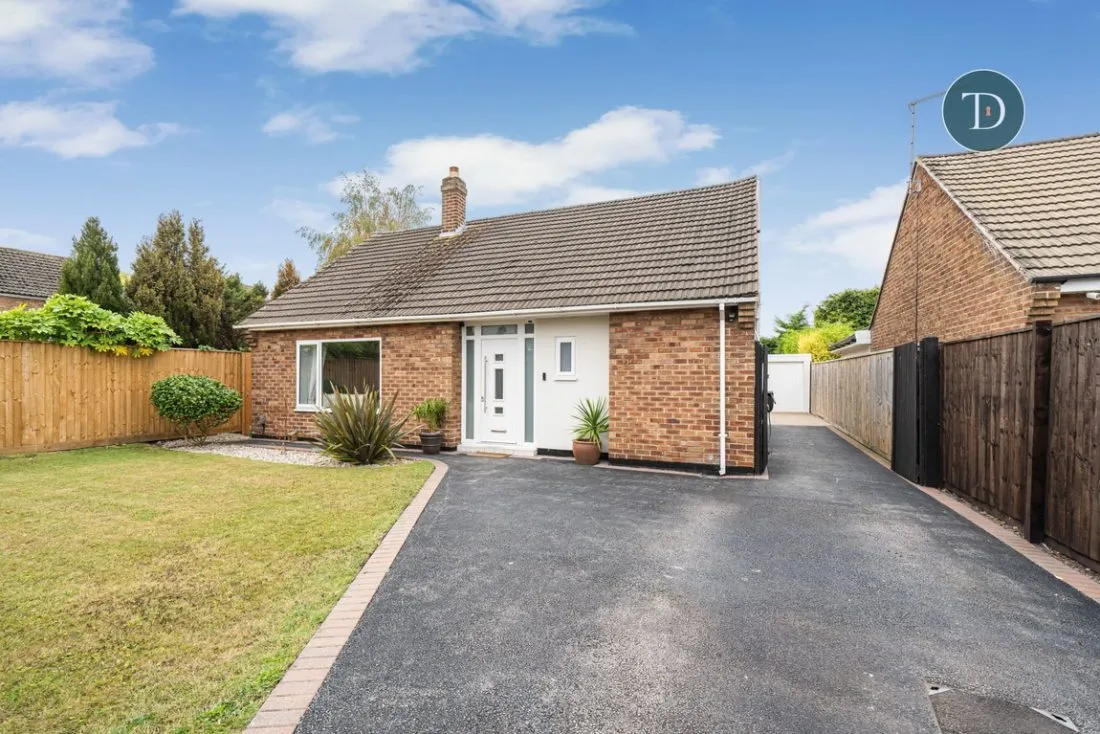 4 bed house for sale — Bridle Way, Great Sutton, CH66 2NJ