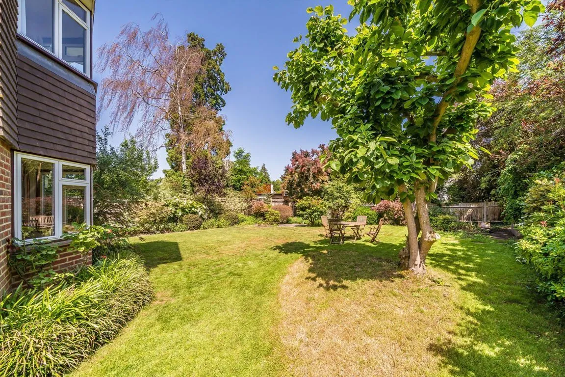 York Road, Weybridge, KT13, photo 12