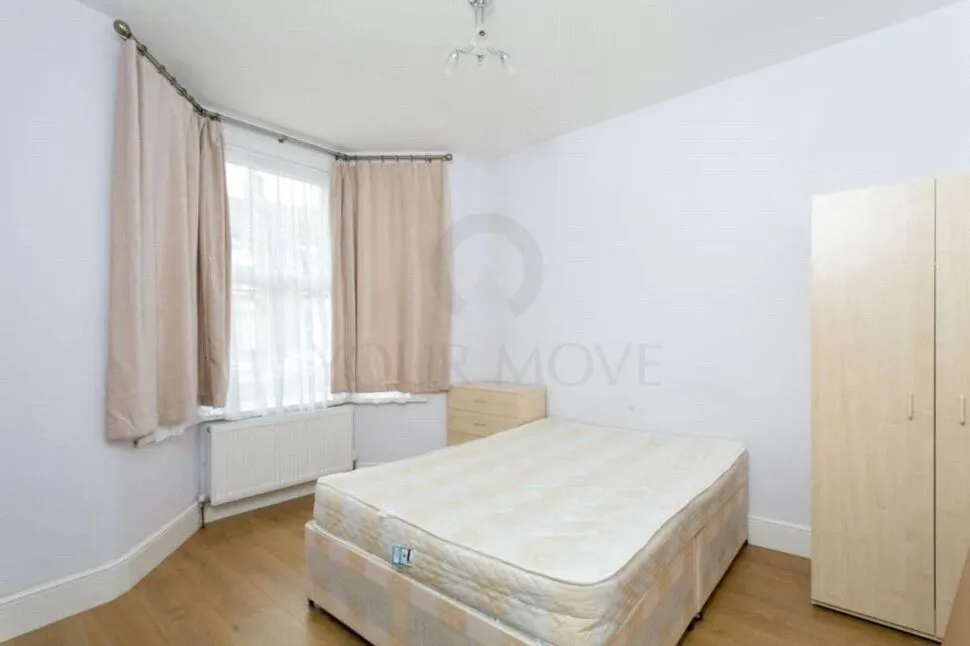 Wolsey Avenue, Walthamstow, E17, photo 13