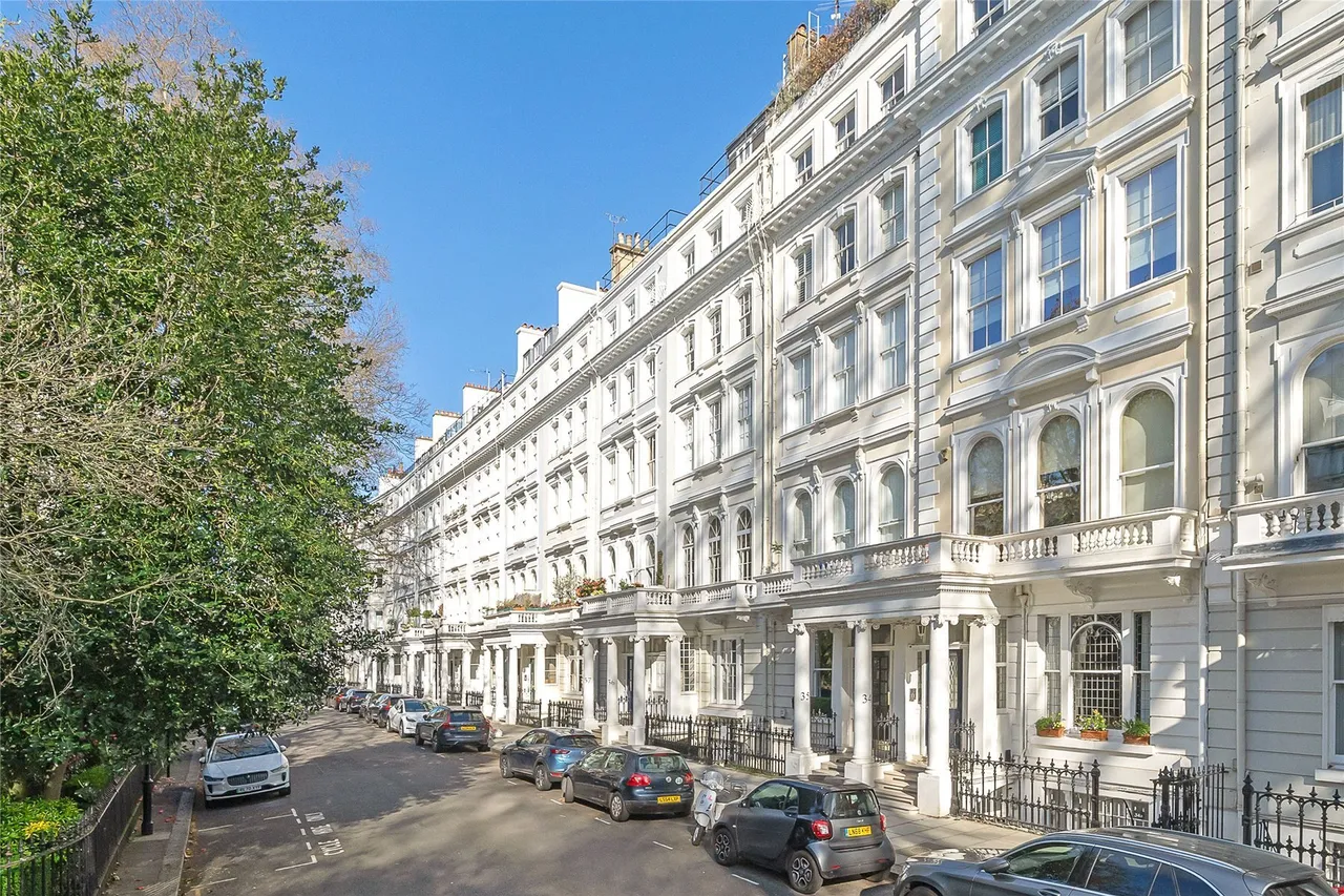 1 bed flat for sale — Cornwall Gardens, London, SW7