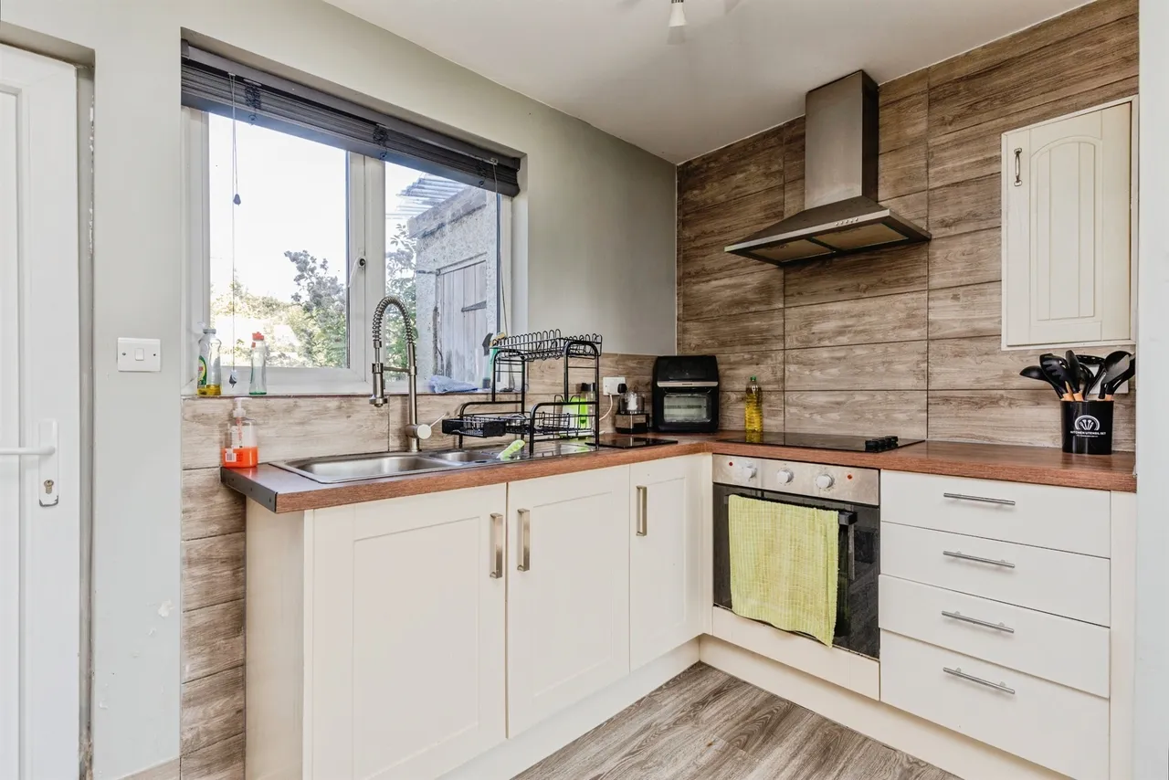 Beauharrow Road, St. Leonards-On-Sea, TN37, photo 4