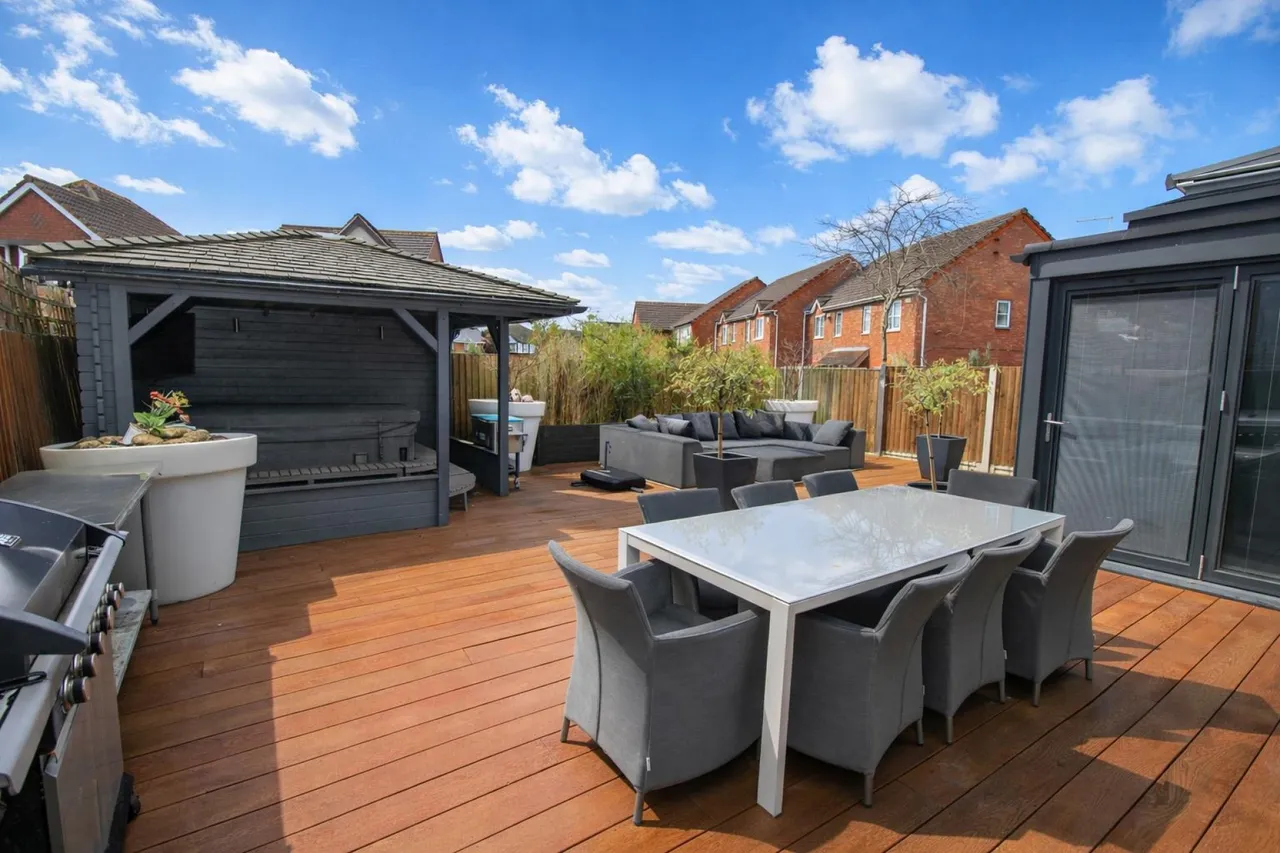 Heathcote Gardens, Church Langley, CM17, photo 11