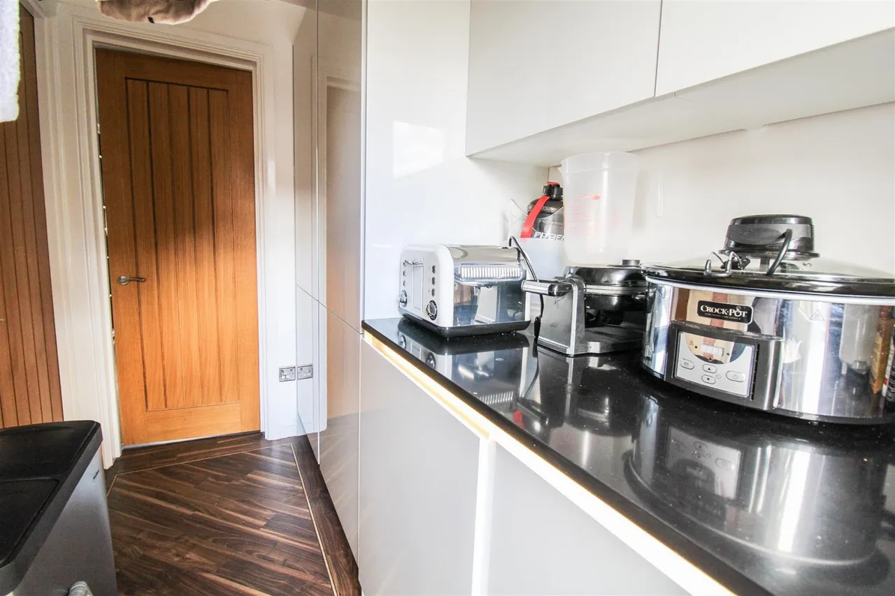 Heathcote Gardens, Church Langley, CM17, photo 12