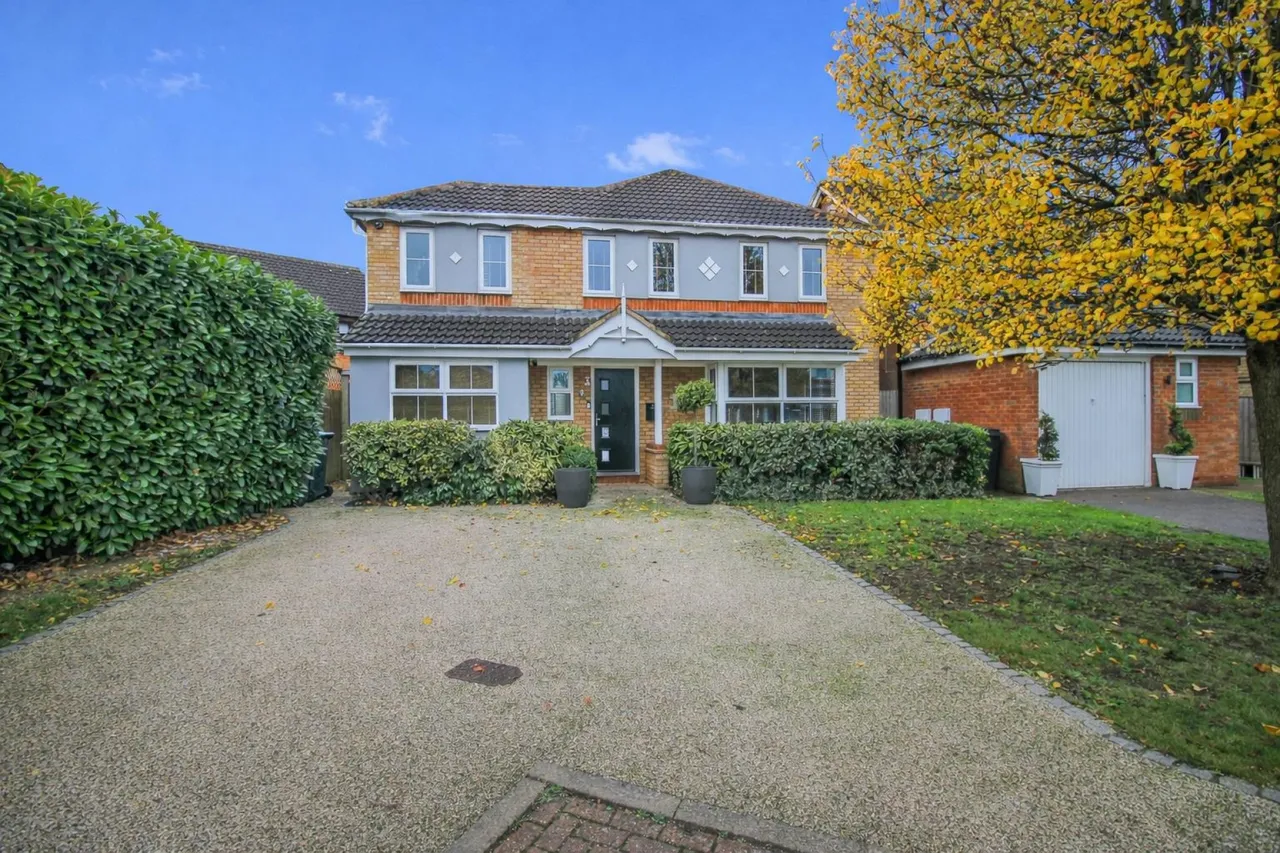 5 bed house for sale, Heathcote Gardens, Church Langley, CM17