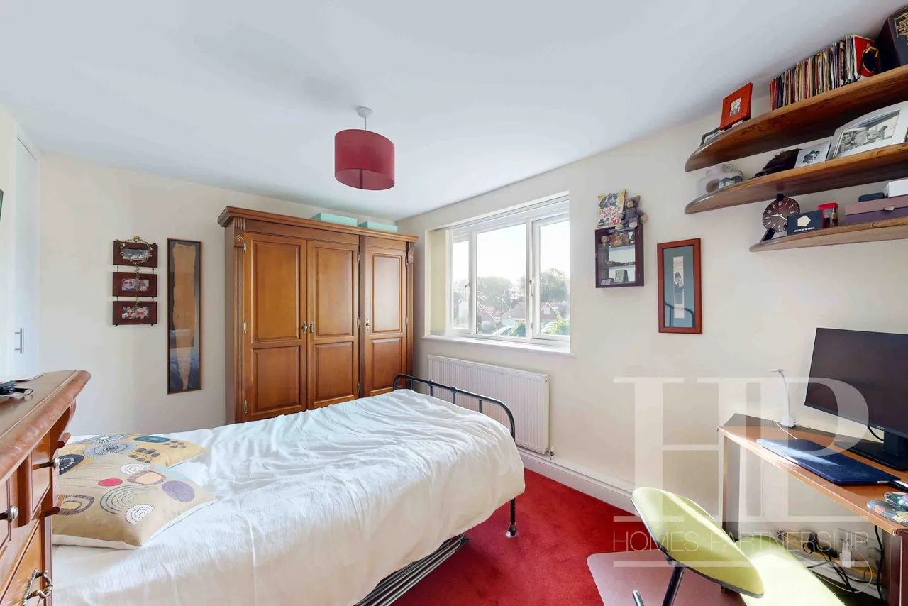 Southwick Close, East Grinstead, RH19, photo 8