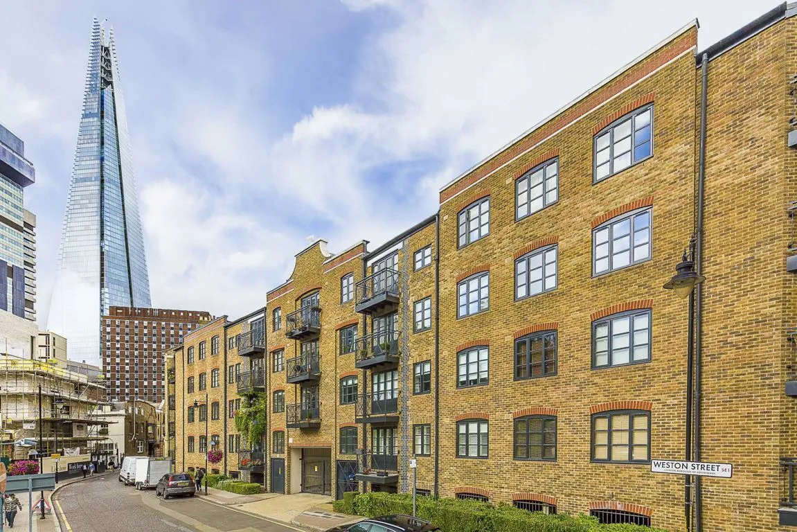 2 bed flat for sale — Bridgewalk Heights, Bermondsey, London