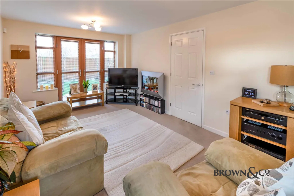 Lavender Close, New Ollerton, photo 6
