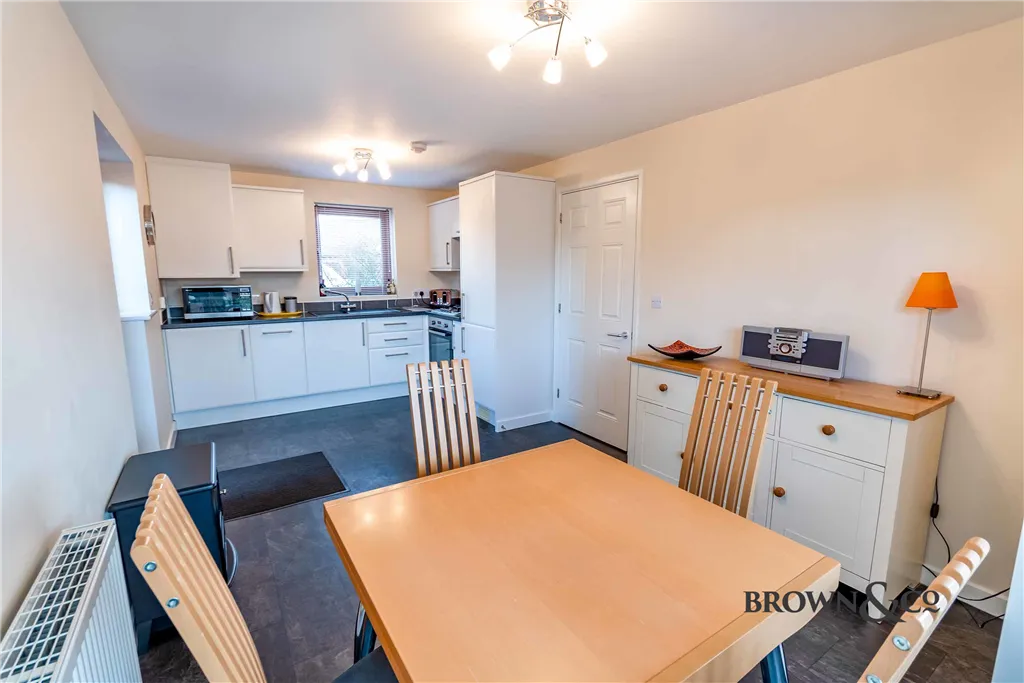 Lavender Close, New Ollerton, photo 4