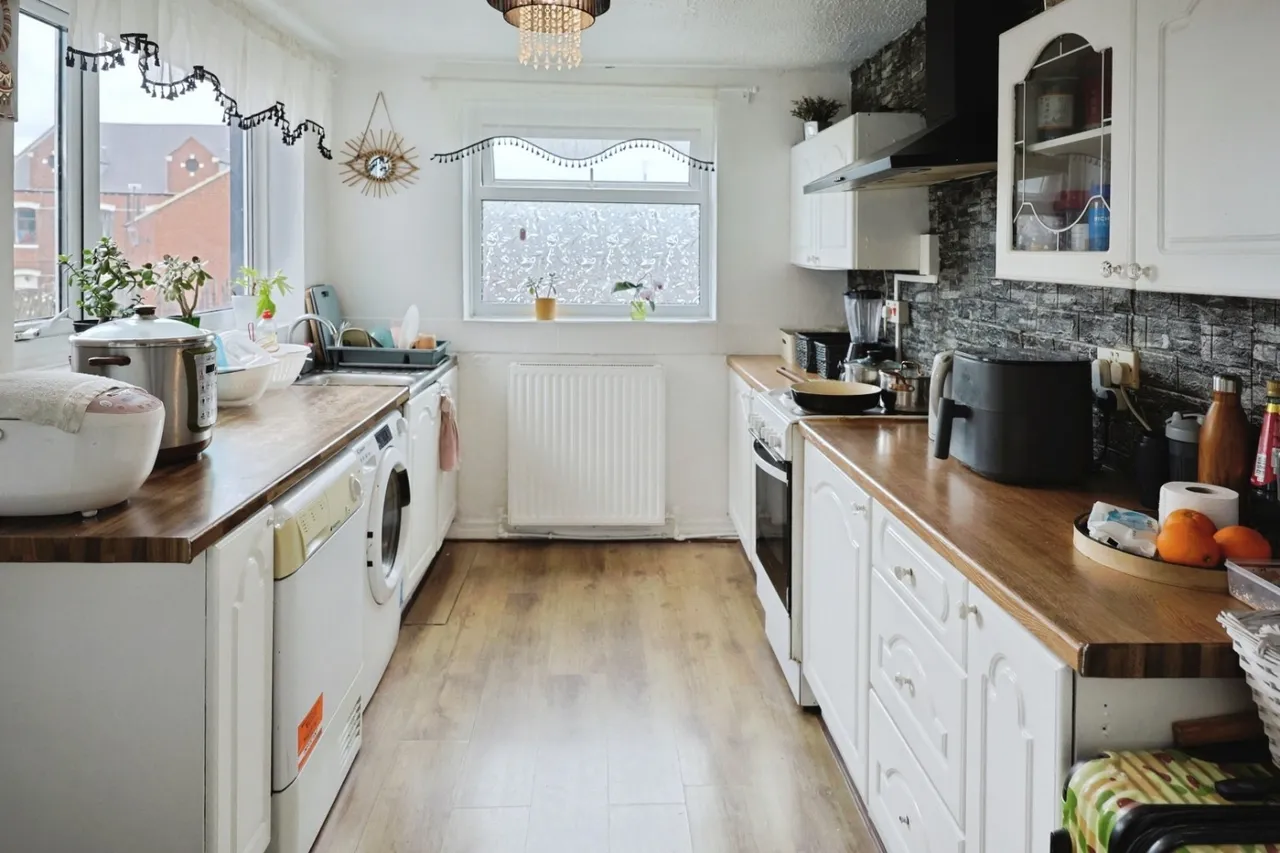 High Street, Eldon Lane, DL14, photo 6