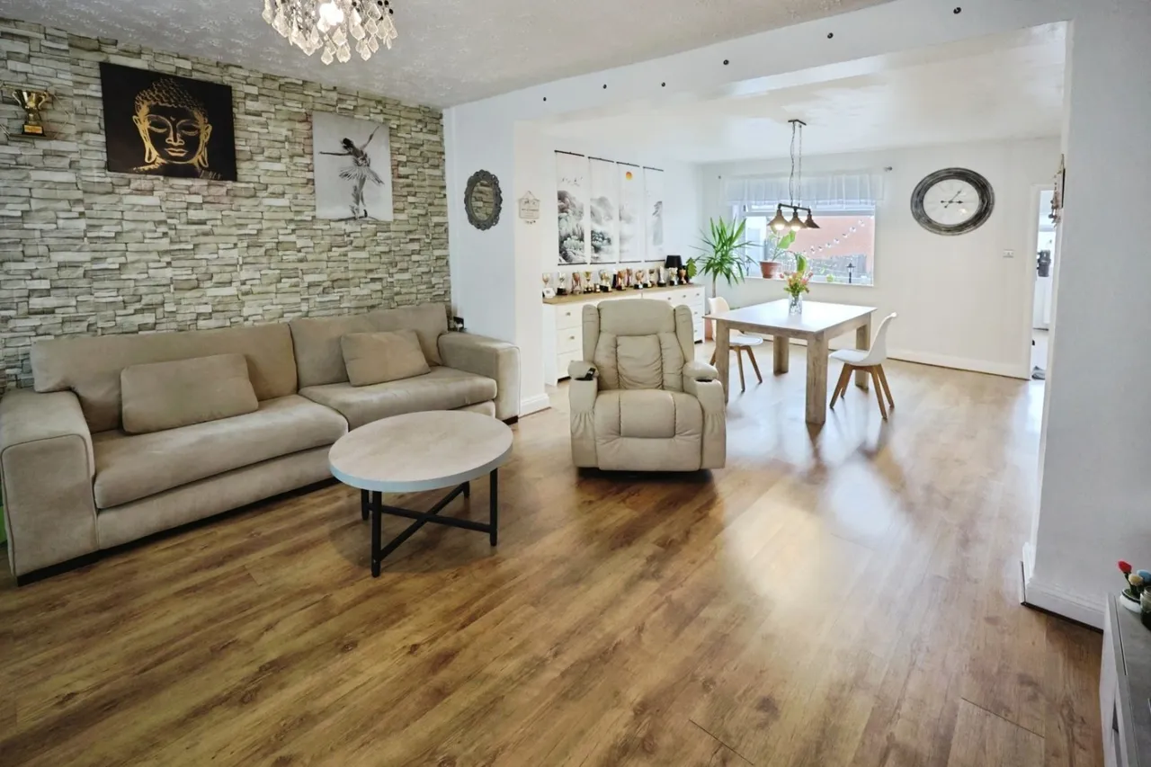High Street, Eldon Lane, DL14, photo 3