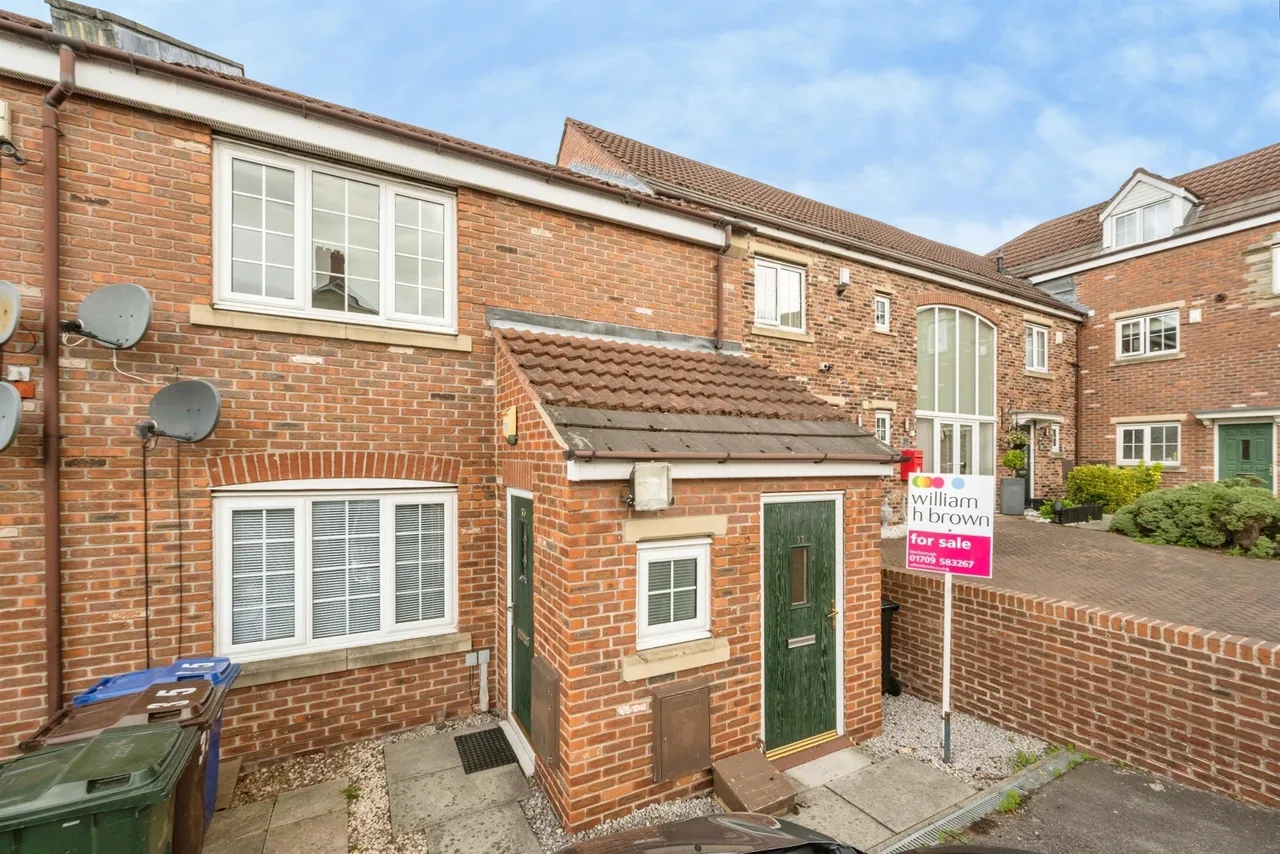 2 bed flat for sale — Loscoe Grove, Goldthorpe, Rotherham