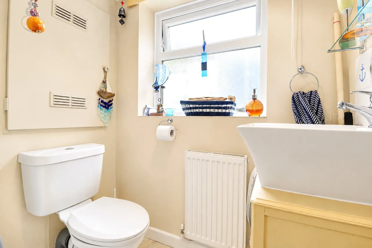 Geneva Place, Bideford, EX39, photo 8