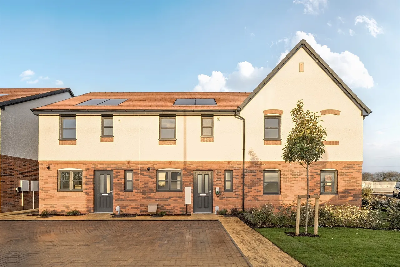 2 bed house for sale — Stickford Close, Bedworth