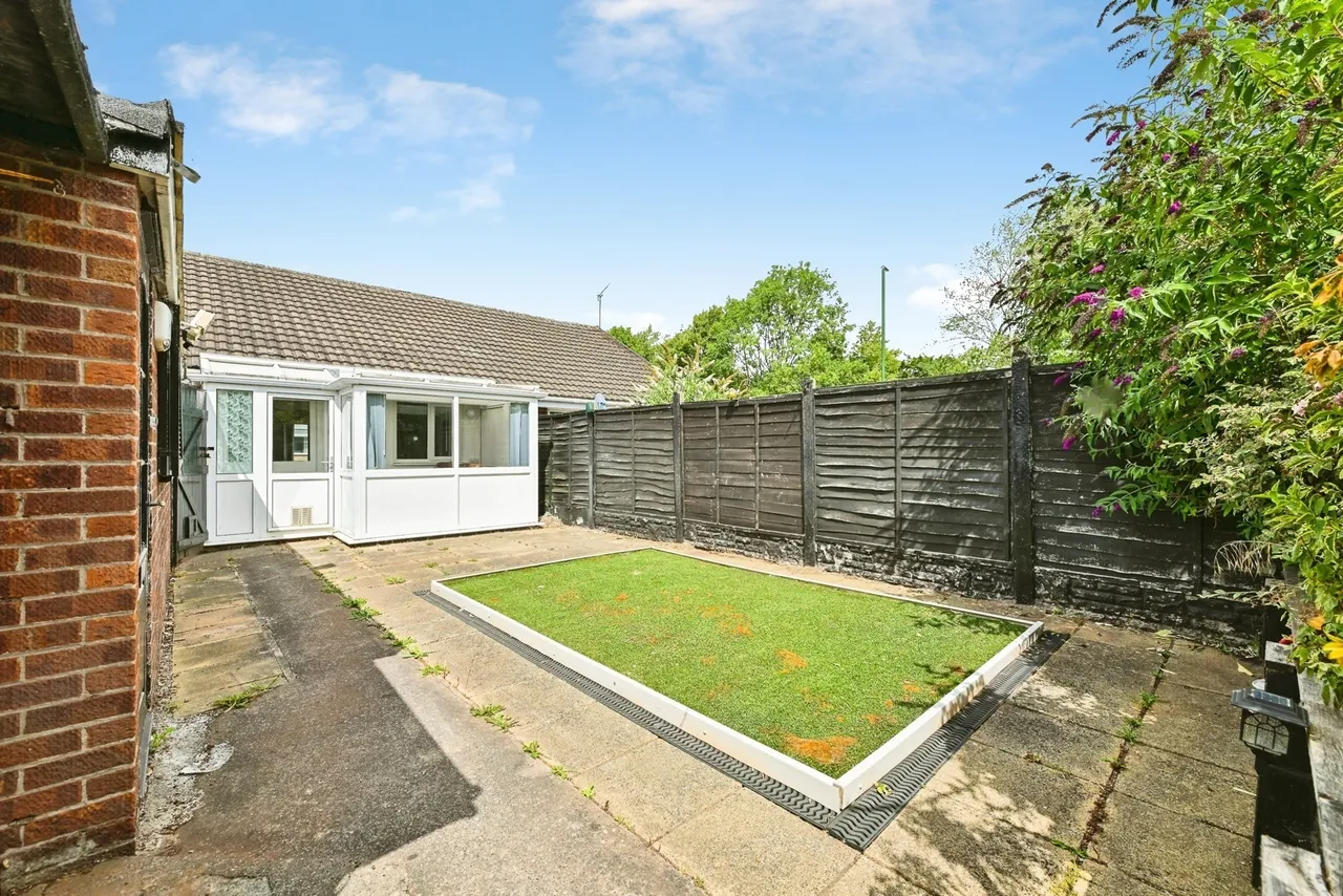Cheviot Drive, Nottingham, Nottinghamshire, NG6, photo 14