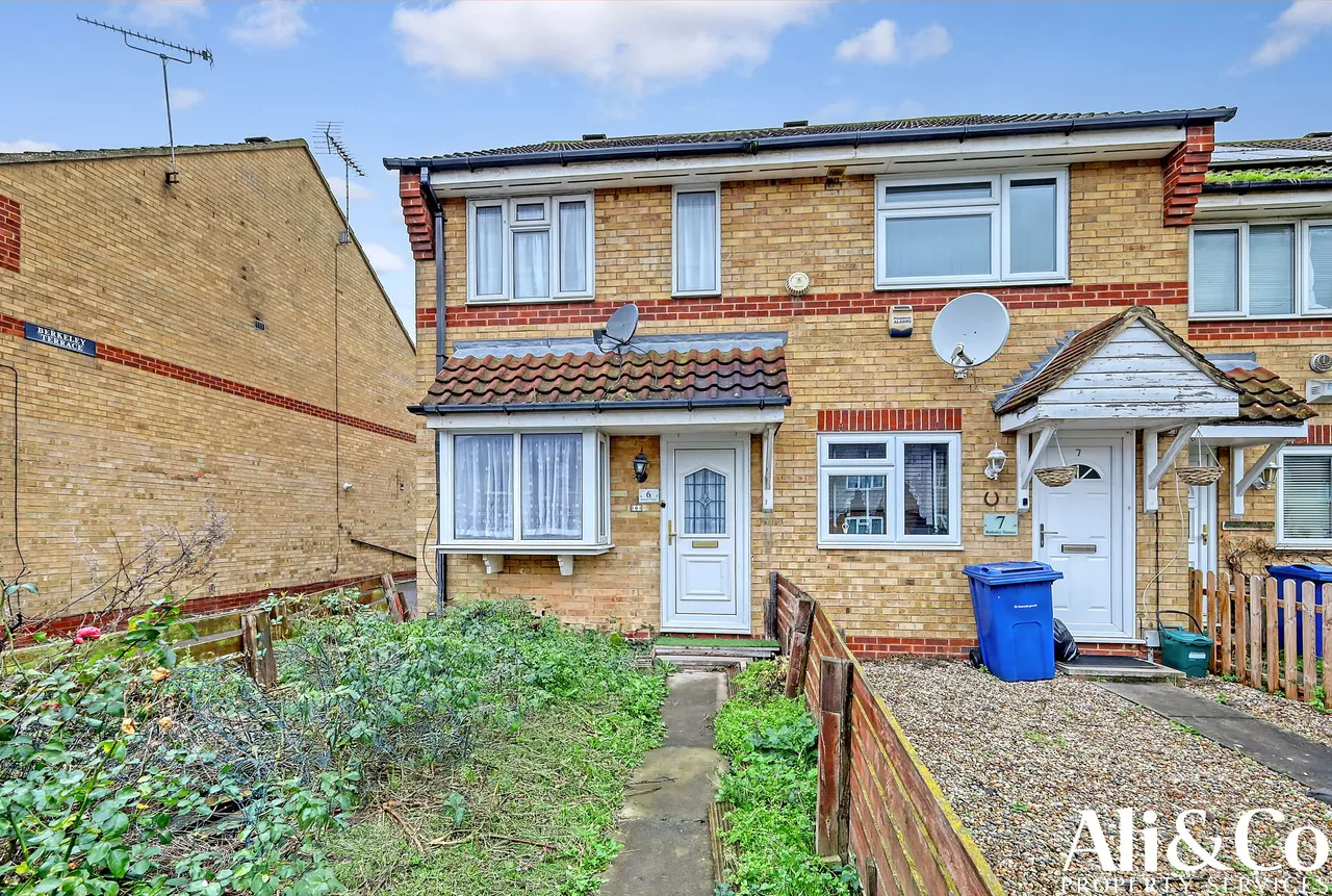 Berkeley Terrace, Tilbury, Essex, RM18 8AN, photo 13