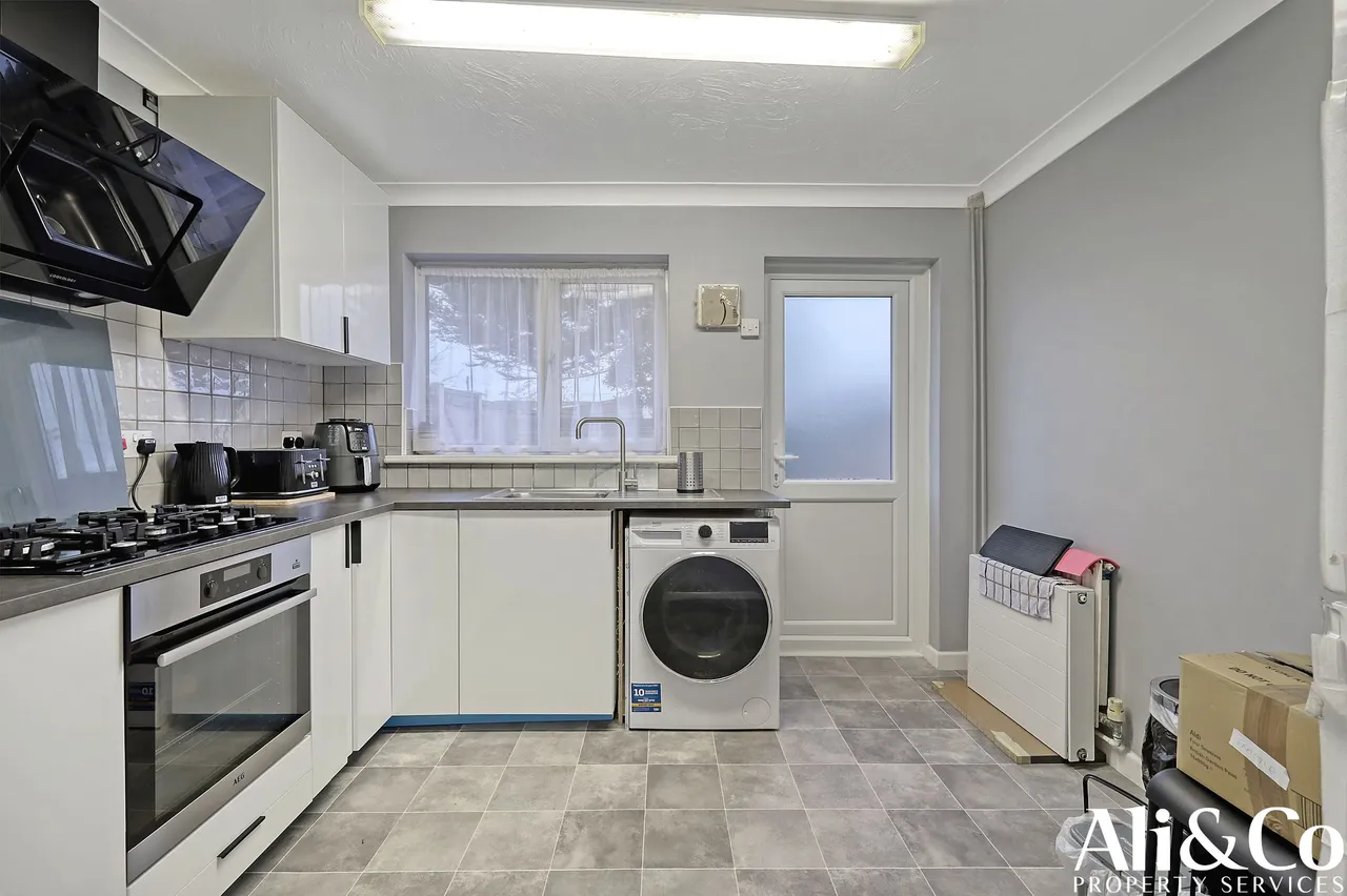 Berkeley Terrace, Tilbury, Essex, RM18 8AN, photo 6