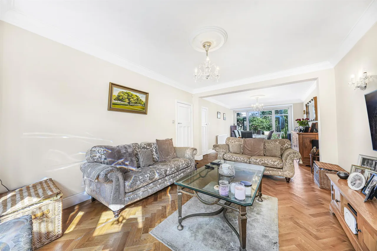 Warren Pond Road, North Chingford, E4, photo 11
