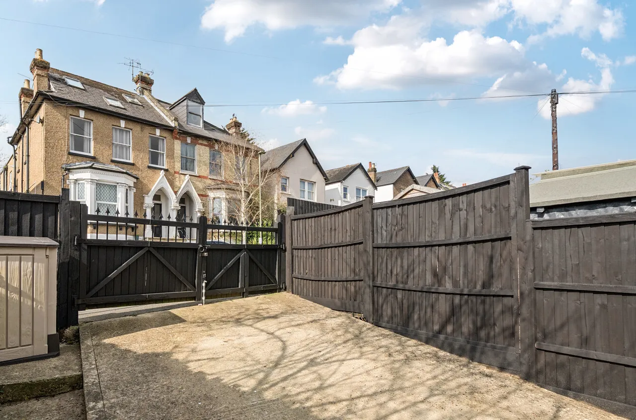 Warwick Road, Barnet, EN5, photo 17