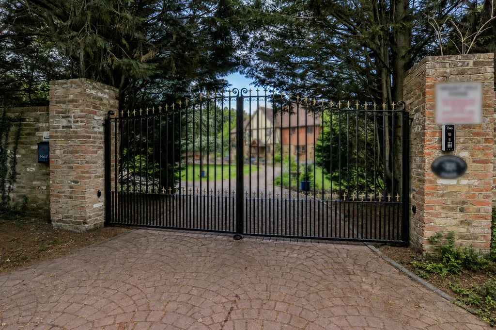 Gerrards Cross, SL9, photo 58