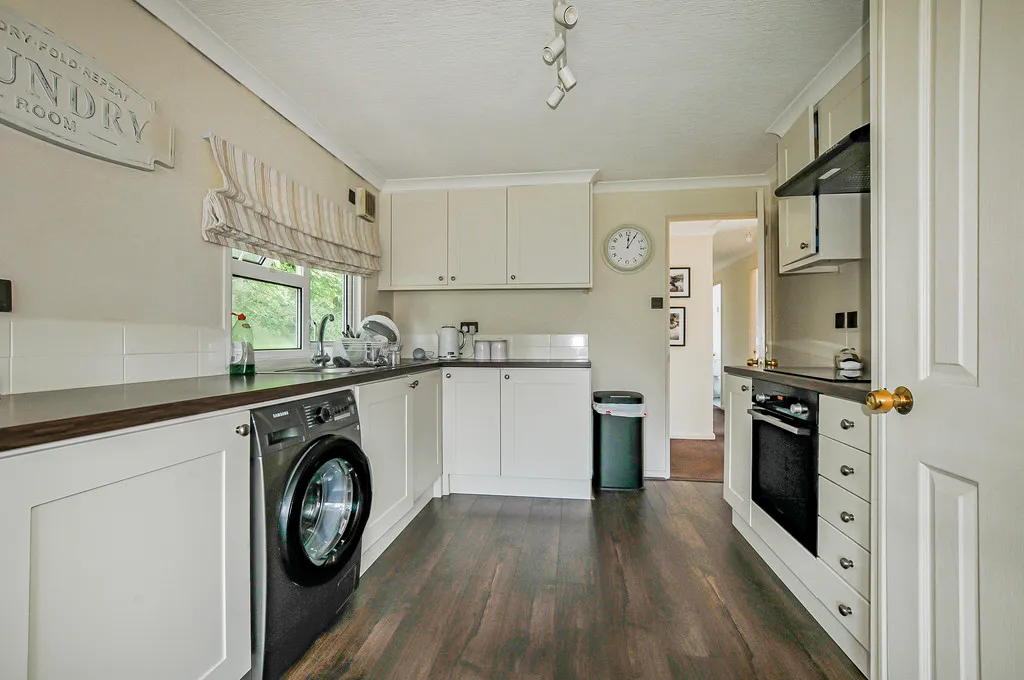 Gerrards Cross, SL9, photo 93