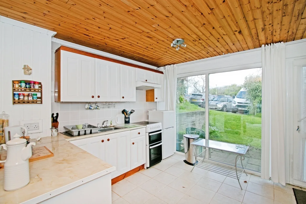 Manor Villas, Atlantic Reach, TR8, photo 2