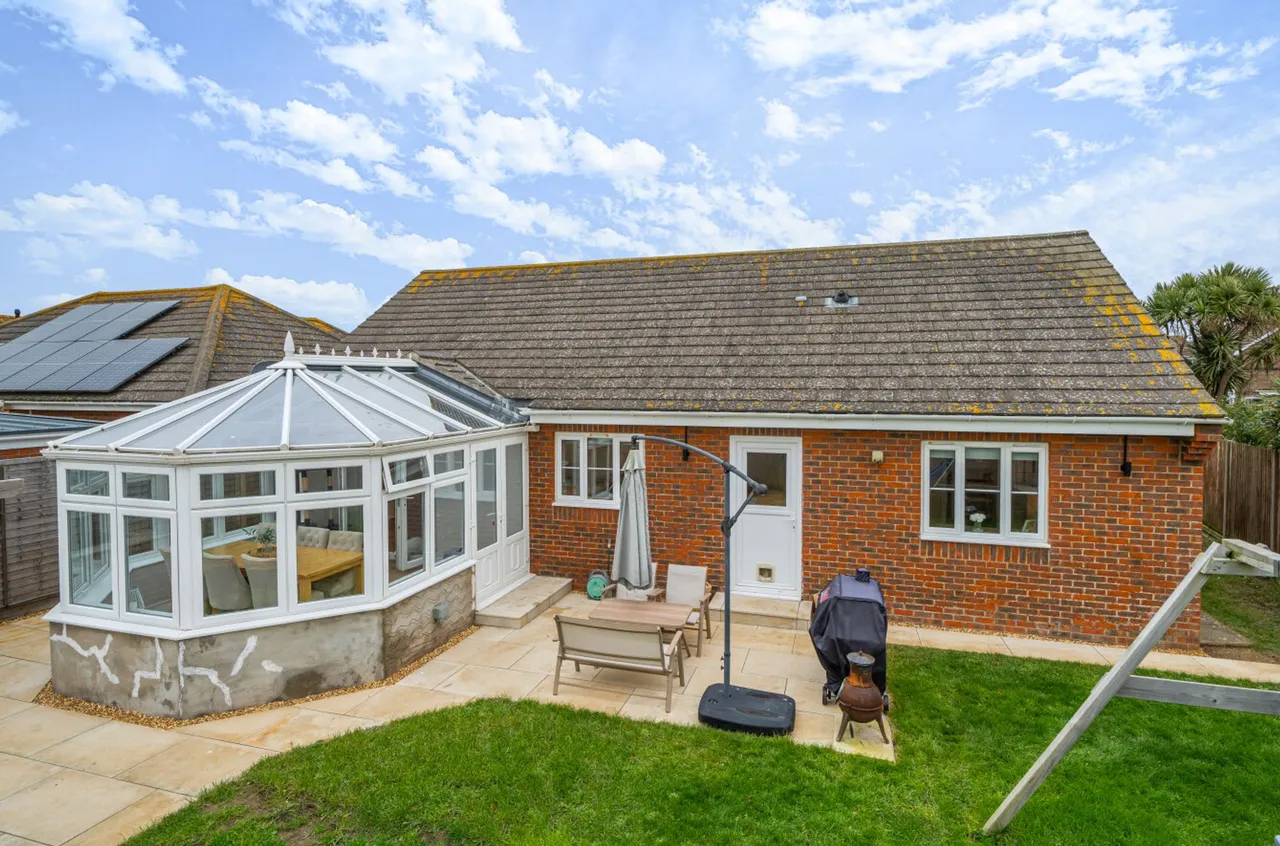 Mere Close, Bracklesham Bay, PO20, photo 14