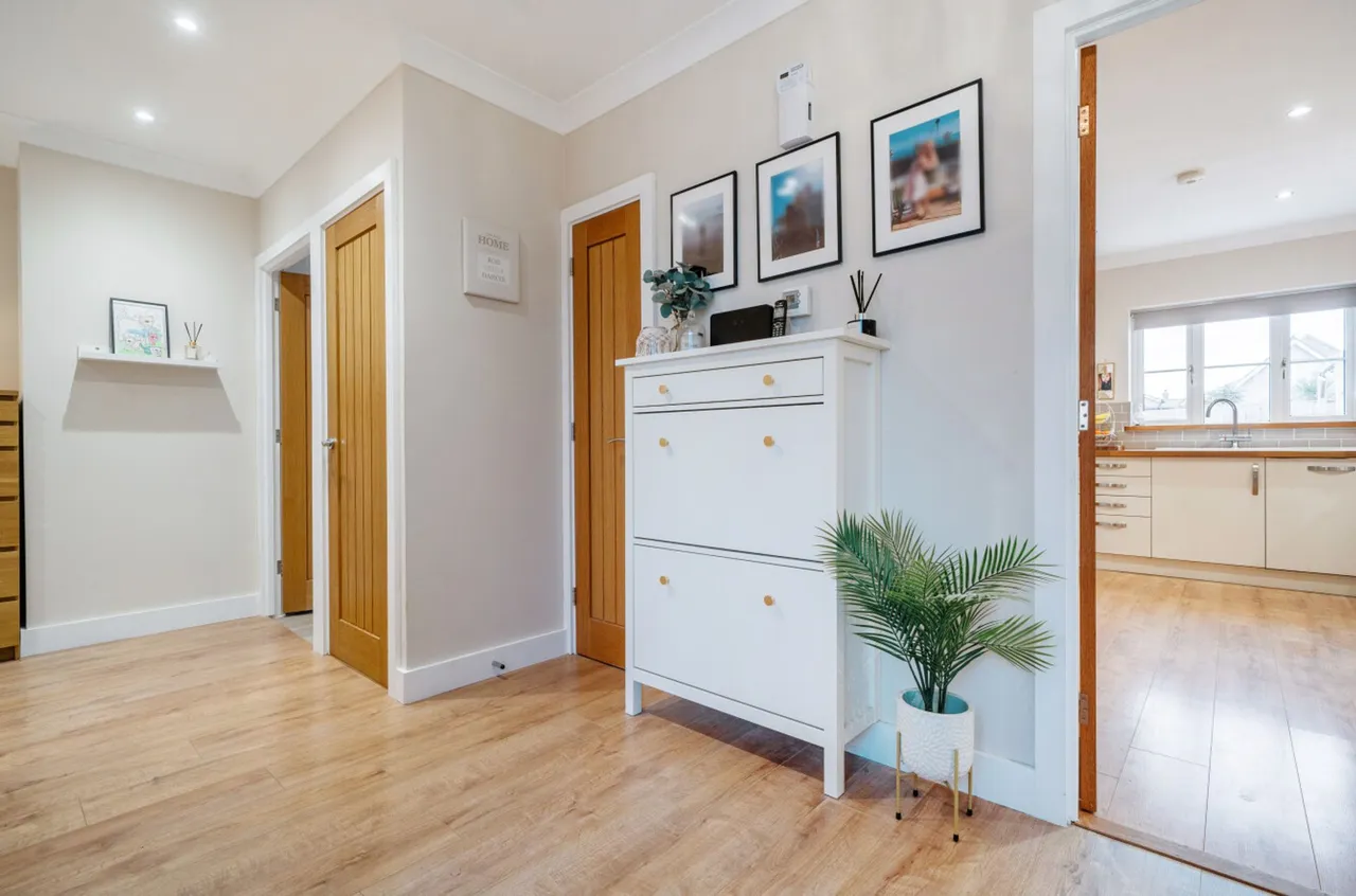 Mere Close, Bracklesham Bay, PO20, photo 6