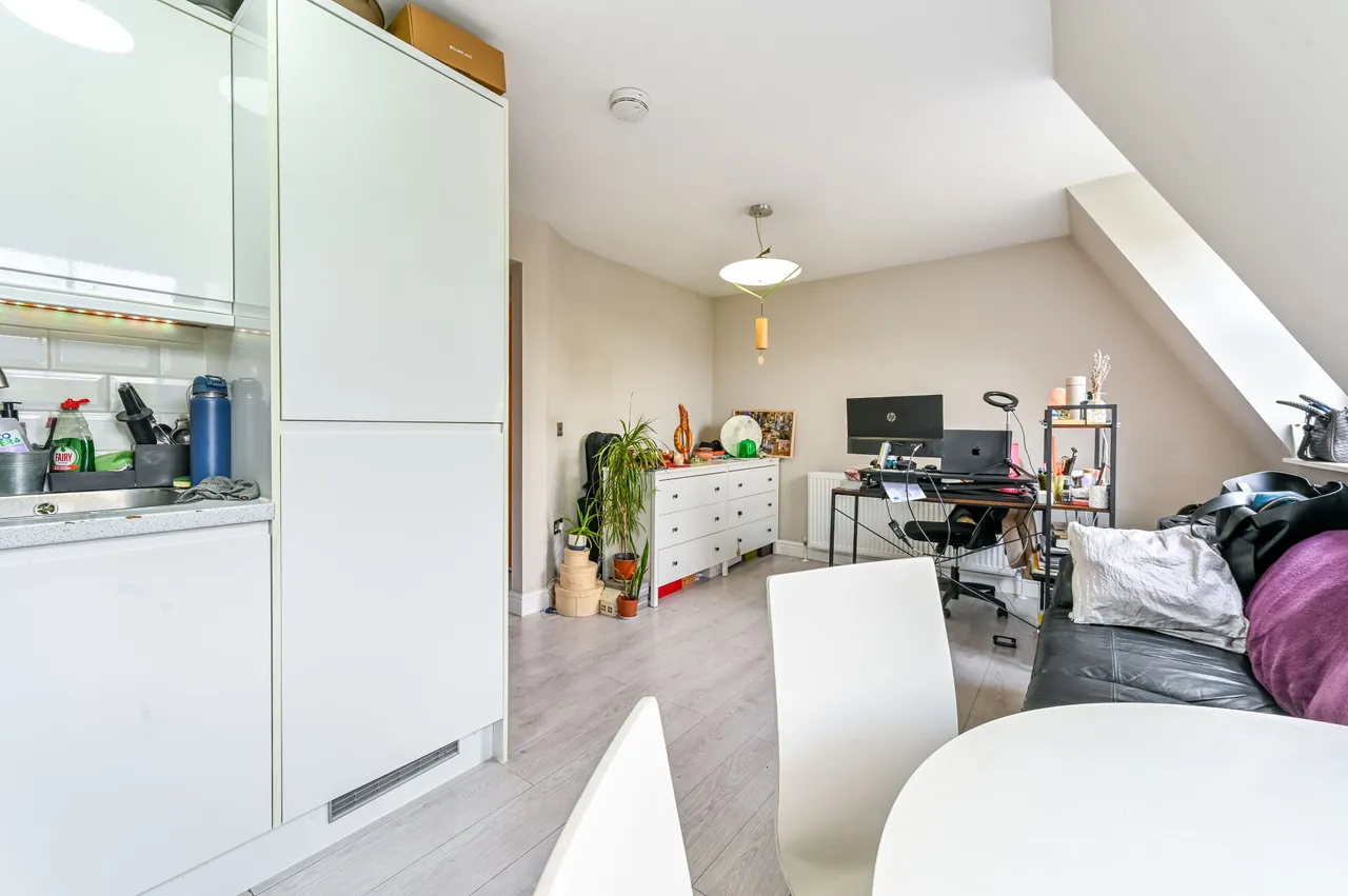 Flat 5, 344 Caledonian Road, London, photo 4