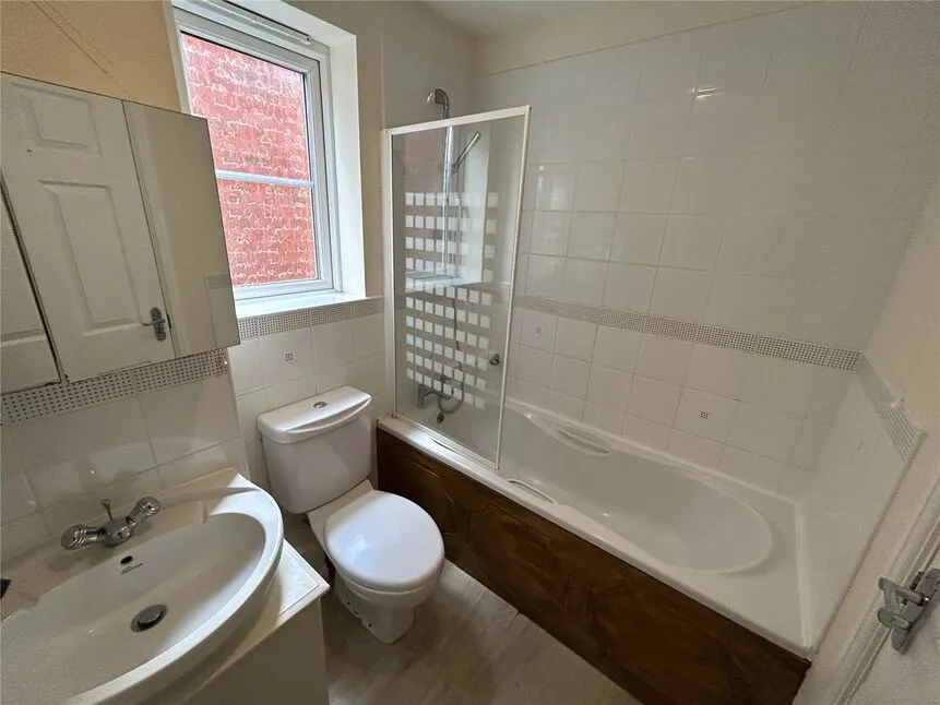 Daisy Croft, Bedworth, Warwickshire, CV12, photo 5
