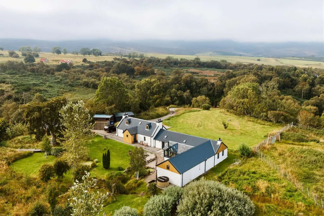 5 bed house for sale — Sloibcoyle Croft, Edderton, Tain, Highland, IV19 1LQ