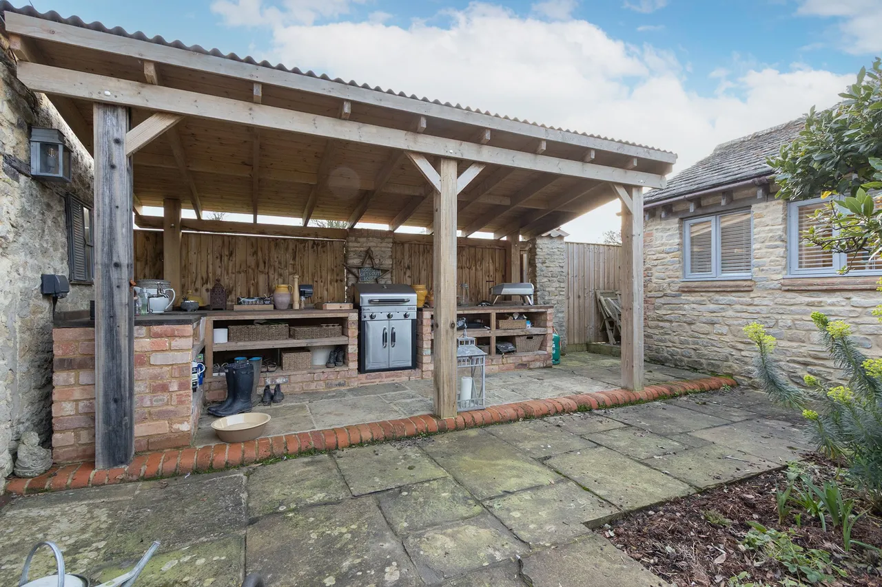 Grafton Underwood, Kettering, NN14, photo 29