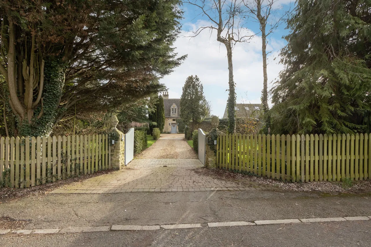 Grafton Underwood, Kettering, NN14, photo 33