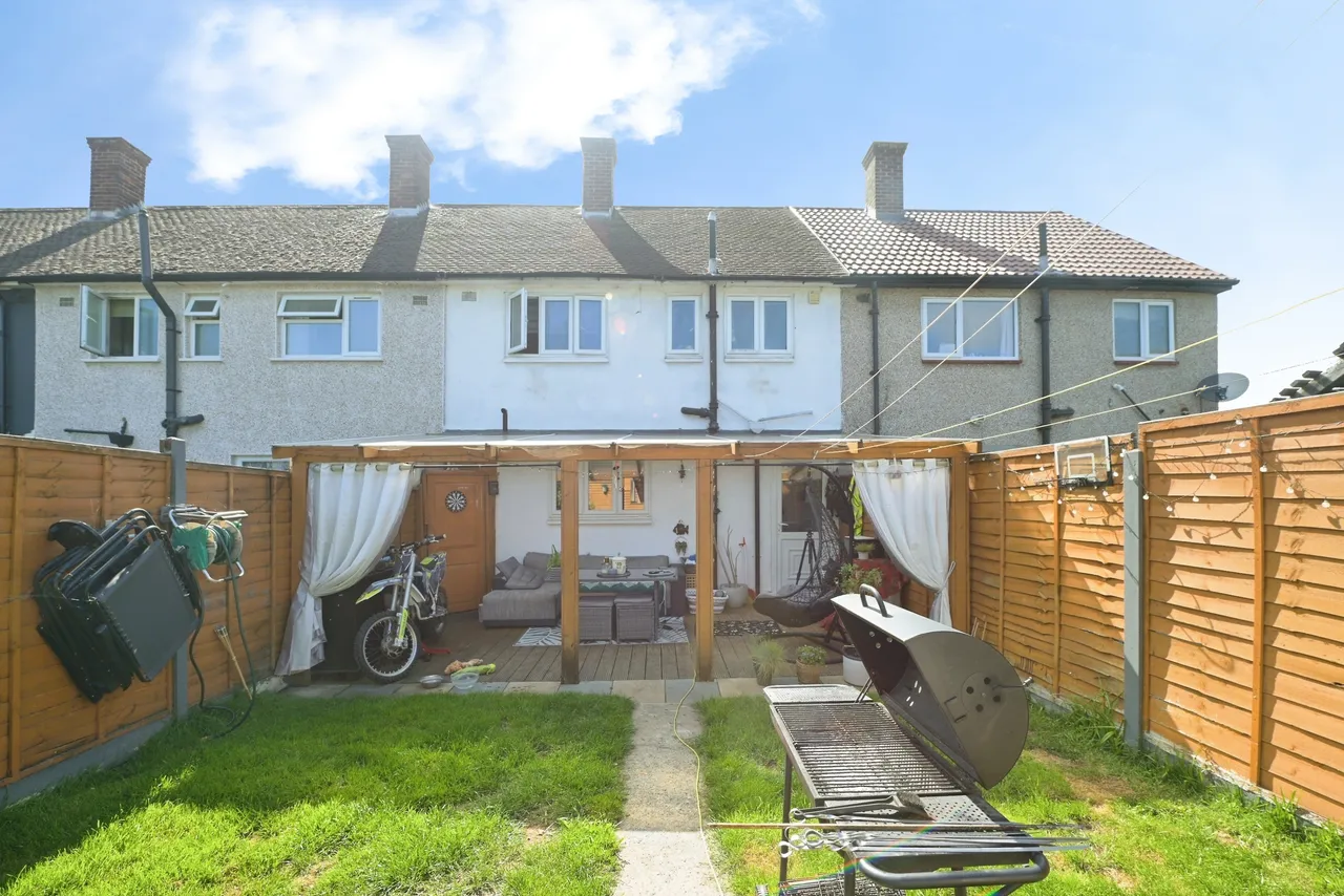 Araglen Avenue, South Ockendon, RM15, photo 9