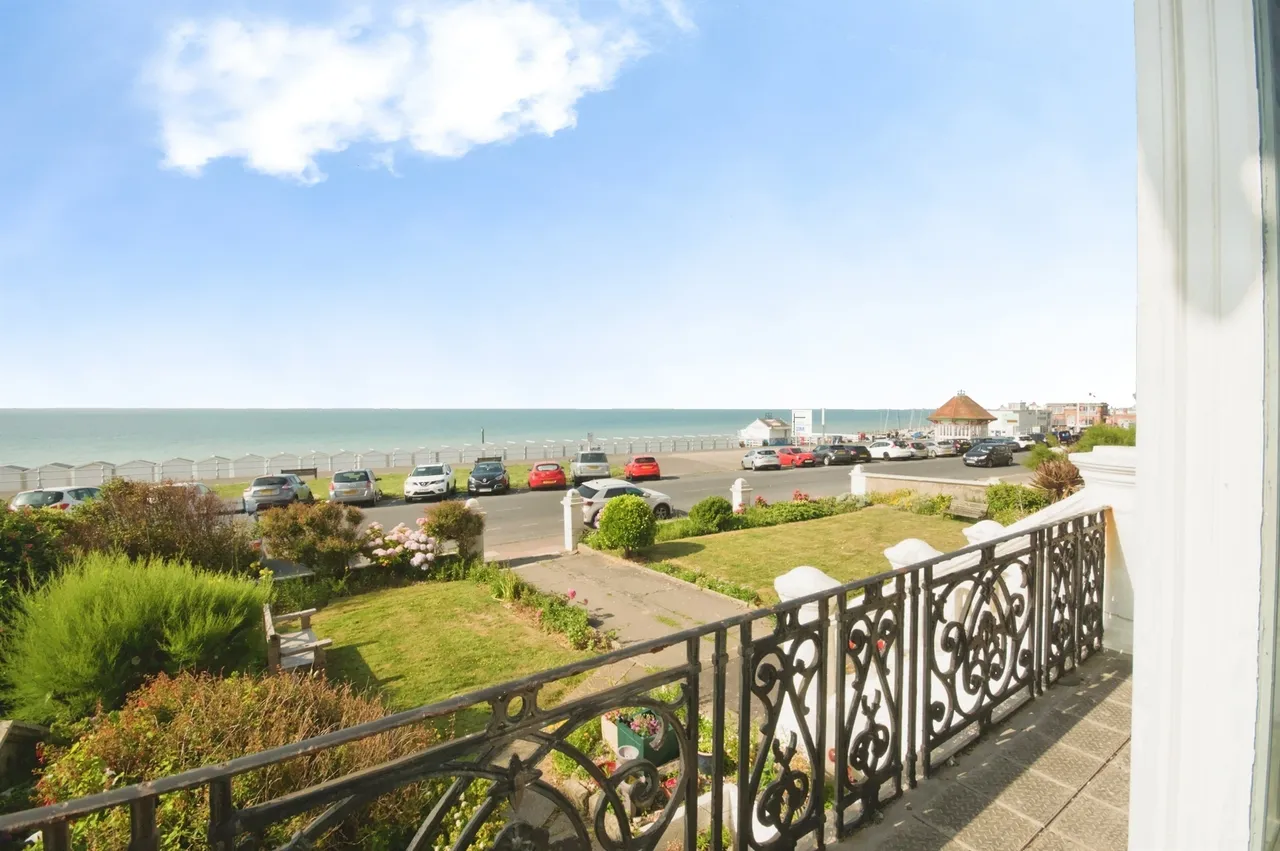 Knole Road, Bexhill-On-Sea, photo 2