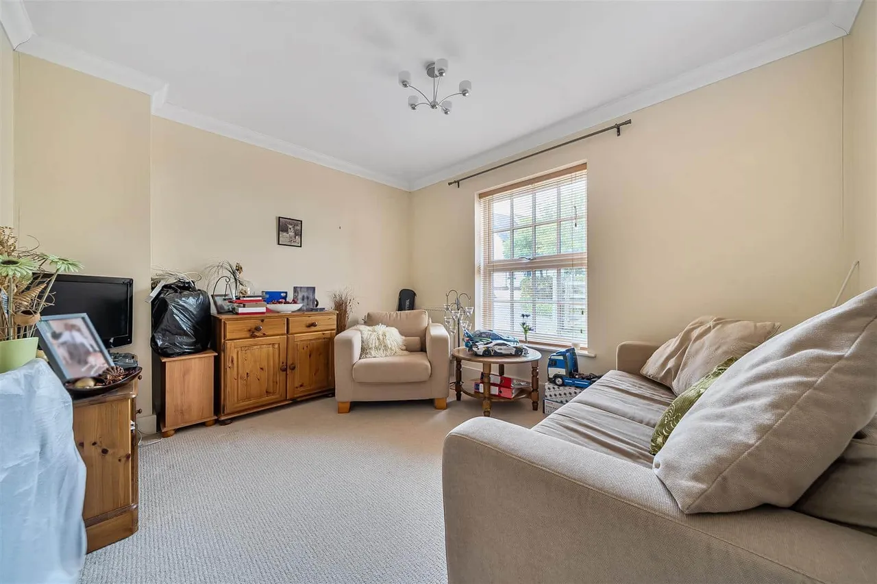 Chapman Fields, Cliffsend, Ramsgate, Kent, CT12 5LB, photo 7