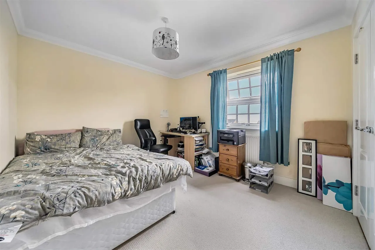Chapman Fields, Cliffsend, Ramsgate, Kent, CT12 5LB, photo 17