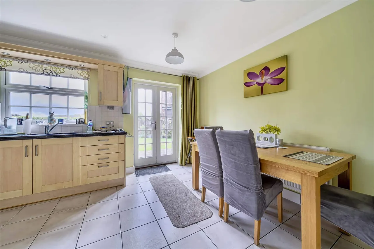 Chapman Fields, Cliffsend, Ramsgate, Kent, CT12 5LB, photo 10