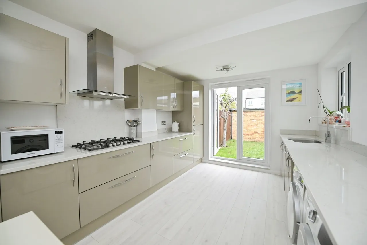 Peartree Gardens, Romford, RM7, photo 9