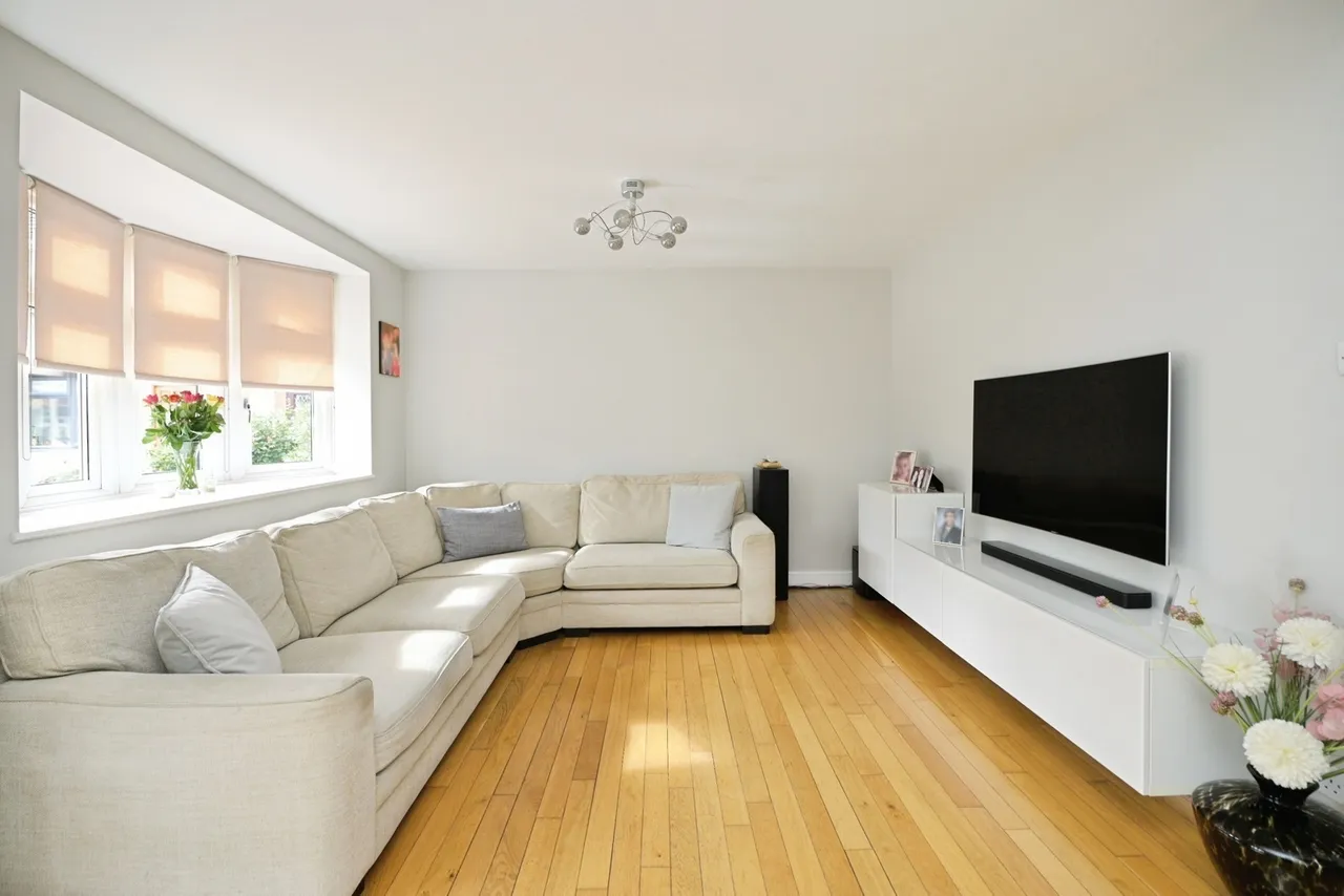 Peartree Gardens, Romford, RM7, photo 3