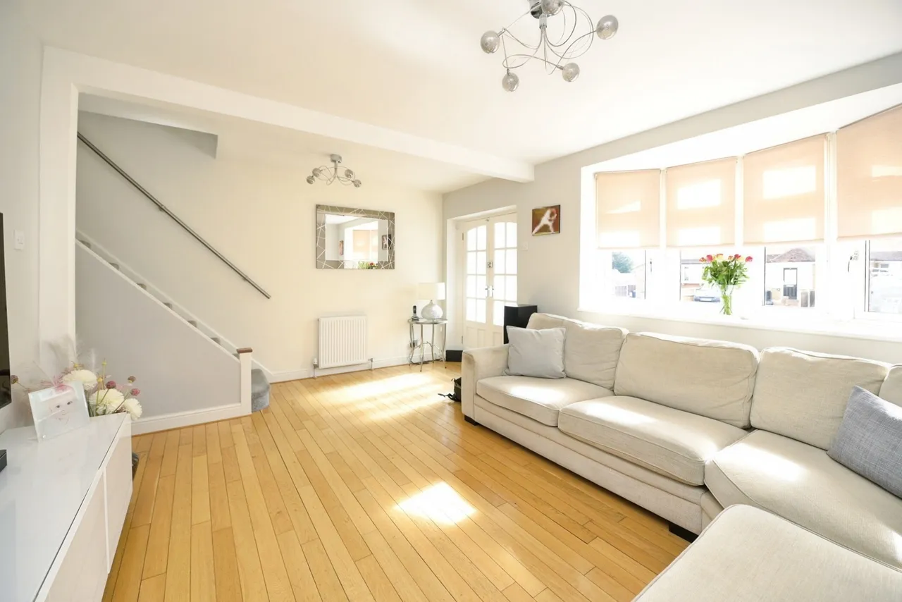 Peartree Gardens, Romford, RM7, photo 2