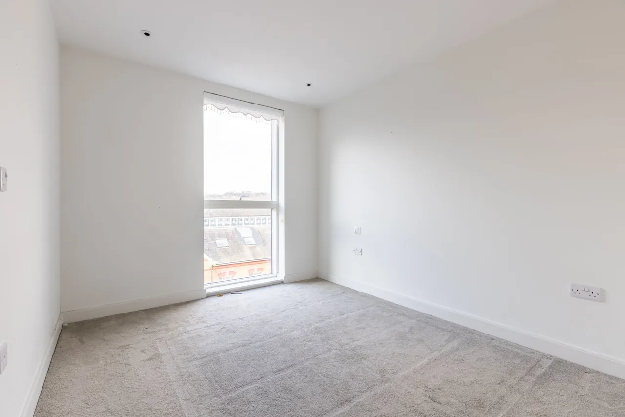 Flat 10, Purser Court, Smithfield Square, High Street, London, photo 10