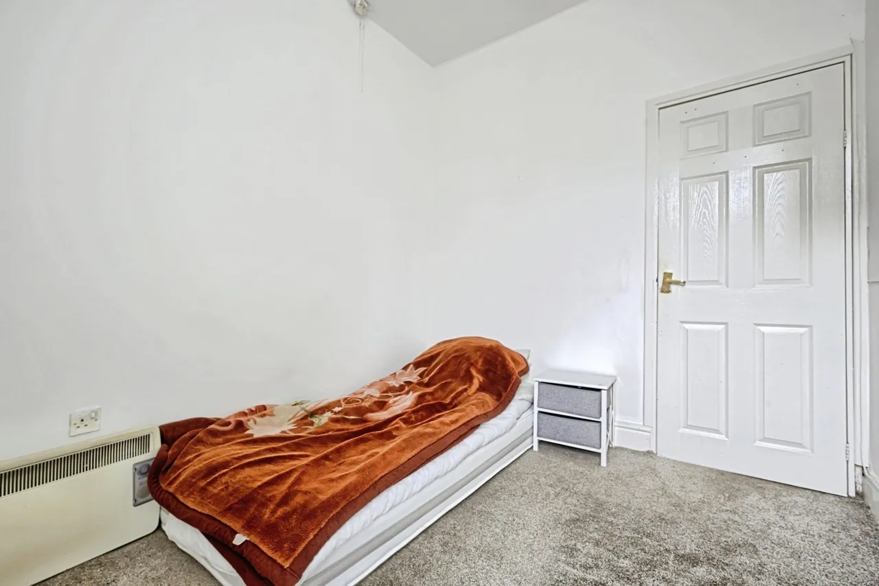 Vernon Street, Nelson, BB9, photo 13