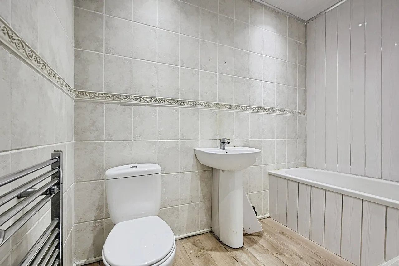 Vernon Street, Nelson, BB9, photo 16
